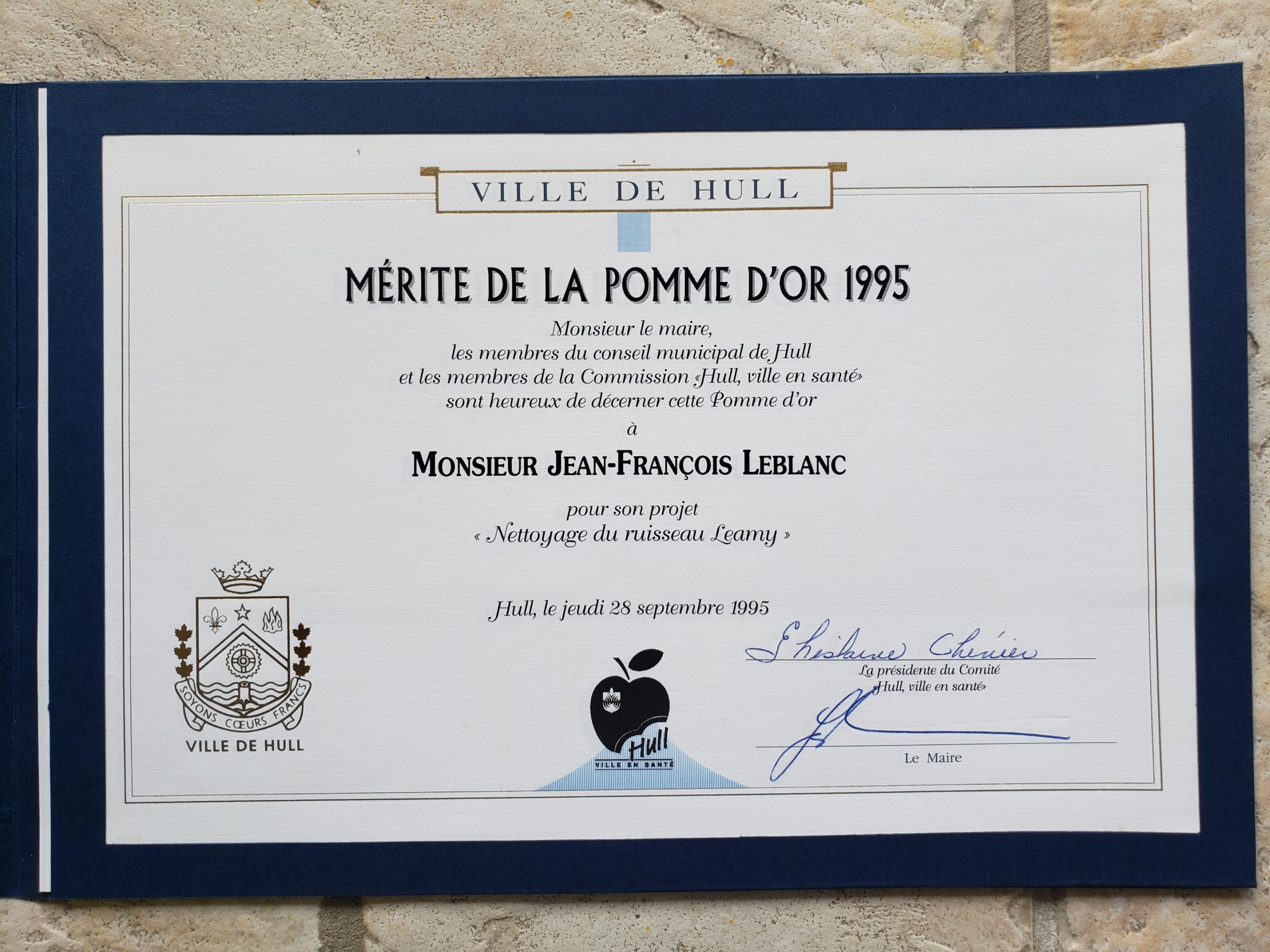 pomme d'or - Hull ville en santé - Jean-François LeBlanc - 1995 - Nettoyage ruisseau Leamy